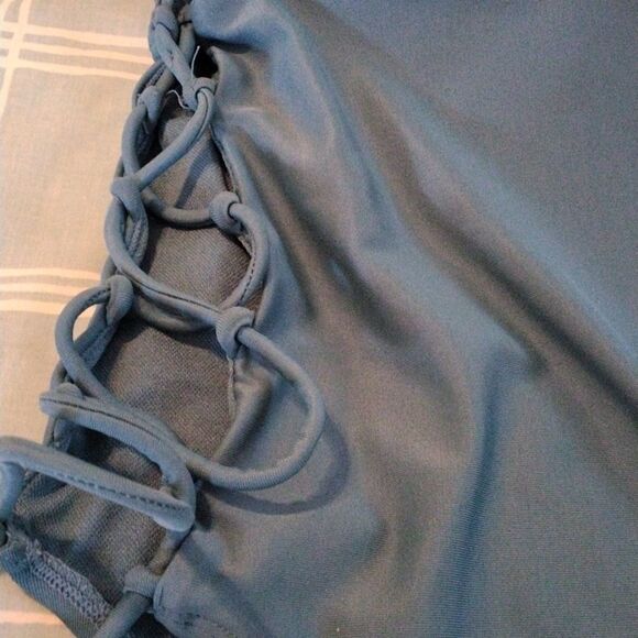 Xhilaration Swimsuit - Picture 2 of 12